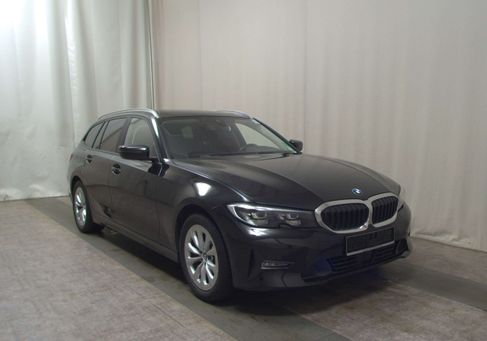 BMW 318, 2021