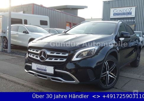 Mercedes-Benz GLA 220, 2017