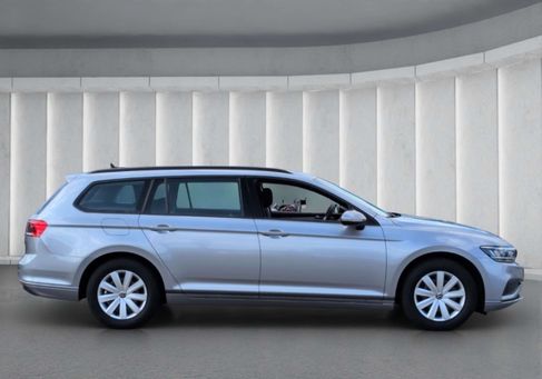 Volkswagen Passat Variant, 2023 3