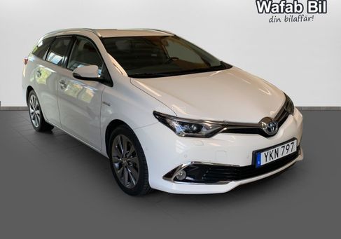 Toyota Auris Touring Sports, 2017