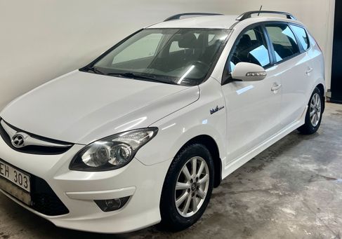 Hyundai i30, 2011