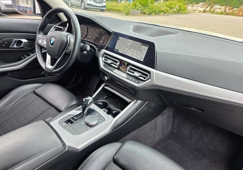 BMW 320, 2020