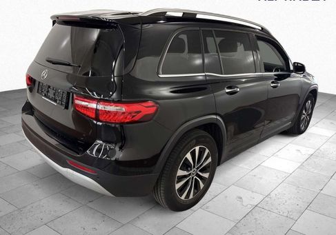 Mercedes-Benz GLB 180, 2023