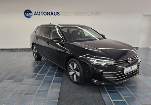 Volkswagen Passat Variant, 2025