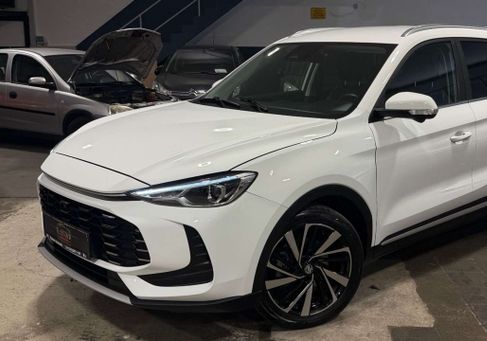 MG ZS, 2025