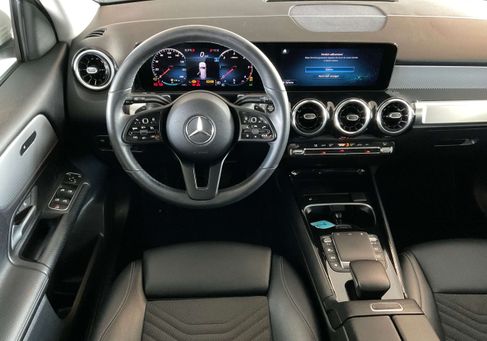 Mercedes-Benz GLB 180, 2023