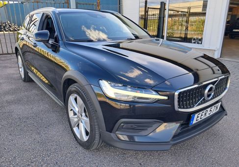 Volvo V60 Cross Country, 2022
