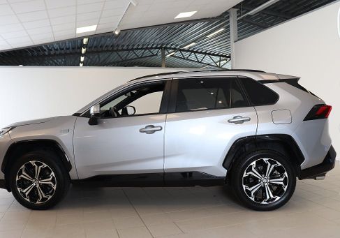 Suzuki Across, 2023
