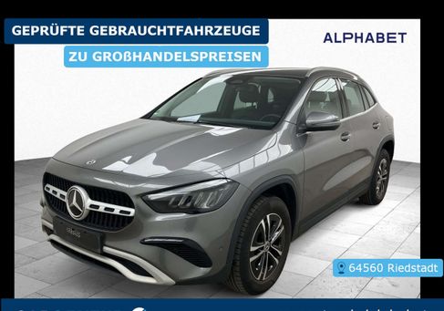 Mercedes-Benz GLA 180, 2023