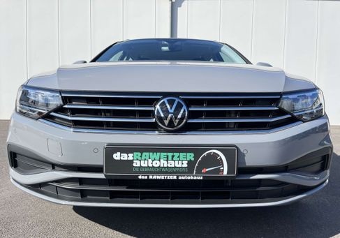 Volkswagen Passat Variant, 2022