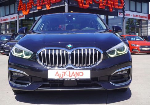 BMW 118, 2021