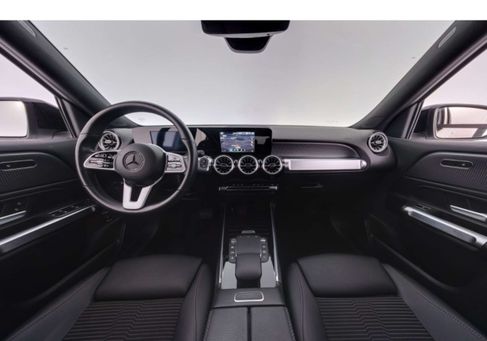 Mercedes-Benz GLB 180, 2021