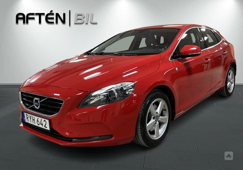 Volvo V40, 2015