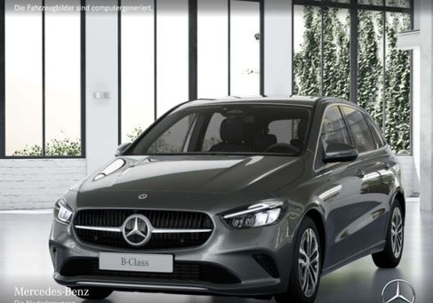 Mercedes-Benz B 200, 2025