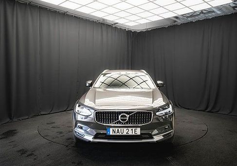 Volvo V90 Cross Country, 2021