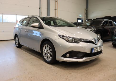 Toyota Auris Touring Sports, 2016