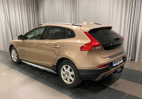 Volvo V40 Cross Country, 2016