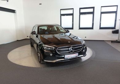 Mercedes-Benz E 300, 2021