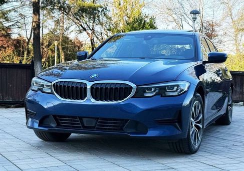 BMW 330, 2021 3