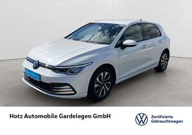 Volkswagen Golf, 2023
