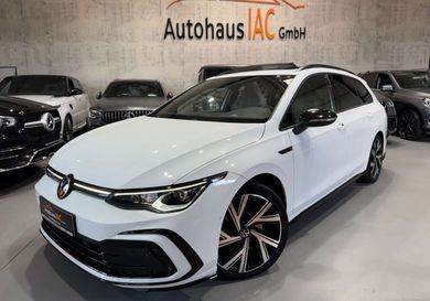 Volkswagen Golf, 2022
