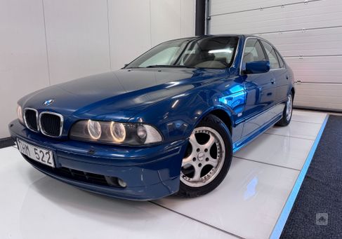 BMW 525, 2002