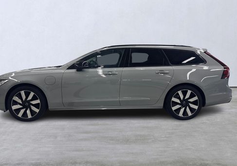 Volvo V90, 2025