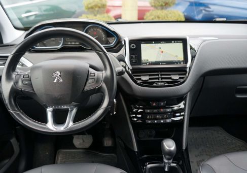 Peugeot 2008, 2019