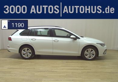 Volkswagen Golf, 2023
