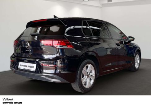 Volkswagen Golf, 2022