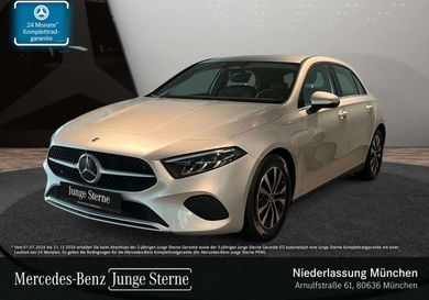 Mercedes-Benz A 180, 2023