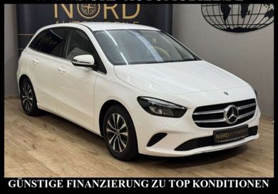 Mercedes-Benz B 180, 2023