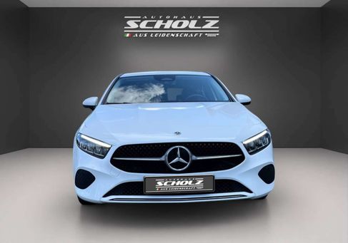 Mercedes-Benz A 180, 2023