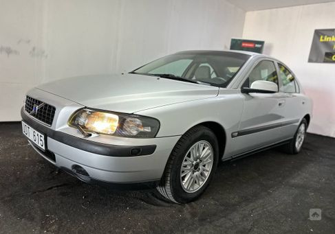 Volvo S60, 2004