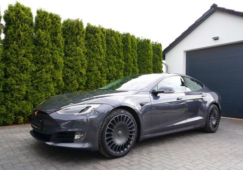 Tesla Model S, 2018 2