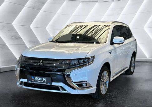 Mitsubishi Outlander, 2020