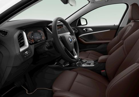 BMW 120, 2021