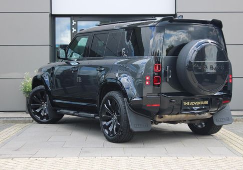 Land Rover Defender, 2024 3