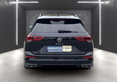Volkswagen Golf, 2024