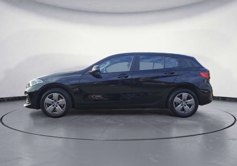 BMW 116, 2021