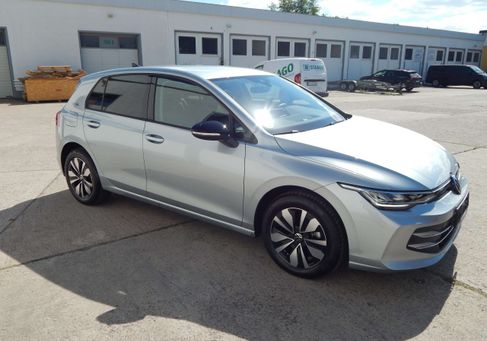 Volkswagen Golf, 2024 3