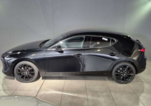 Mazda 3, 2025