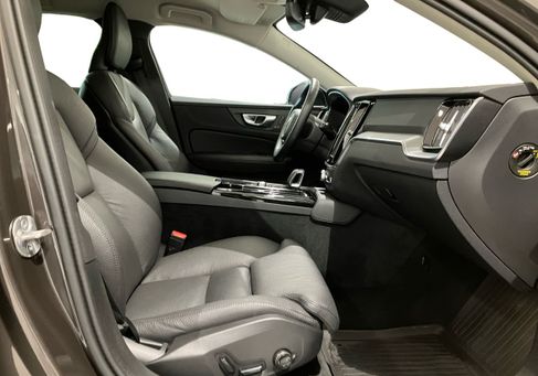 Volvo V60, 2025 3