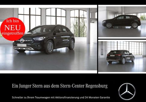 Mercedes-Benz GLA 200, 2022