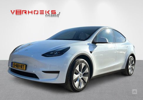 Tesla Model Y, 2023