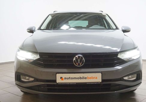 Volkswagen Passat, 2022