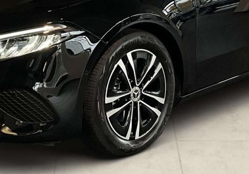 Mercedes-Benz A 200, 2024