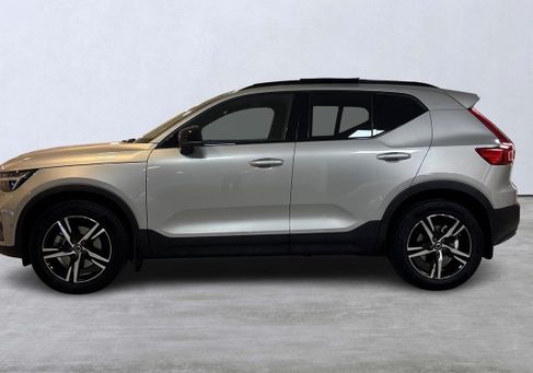 Volvo XC40, 2025 2