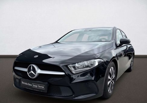 Mercedes-Benz A 180, 2022