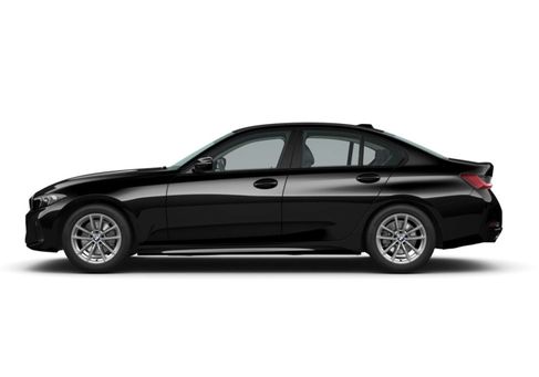 BMW 318, 2022